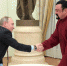 Президент РФ Владимир Путин и актер Стивен Сигал - Комсомольская правда