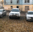 Где вы видите газон? В Пскове иногда сложно доказать, что машина паркуется на зеленой зоне - BusinessPskov.Ru