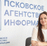 На домашнем карантине Елизавета Барышникова читает Достоевского. Фото: Дарья Хваткова - InformPskov.Ru