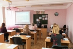 Родители попробовали себя в экзамене по русскому языку. Фото областной администрации.