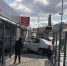 Автомобиль протаранил автобусную остановку в Пскове - Псковская правда