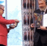Дмитрий Муратов стал обладателем Нобелевской премии мира. Фото: скрин видео церемонии - InformPskov.Ru