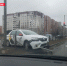 Такси протаранило ограждение на улице Юбилейной в Пскове - InformPskov.Ru