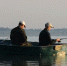 Правила безопасности во время рыбалки с лодки - МЧС Псковской области