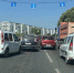 Автомобильная пробка образовалась на улице Юбилейной в Пскове из-за ДТП - Pln-Pskov.Ru