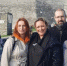У стен Кремля. Мария – в центре. Фото: «ВКонтакте» - InformPskov.Ru