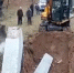 На Кургане Дружбы вырывают мемориальные плиты - ГТРК Псков