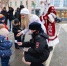 Полицейские Дед Мороз и Снегурочка призвали не допускать пьяной езды в праздники - Pln-Pskov.Ru