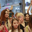 Музыкальный продюсер Яна Рудковская проводит встречу в торговом центре Пскова - Pln-Pskov.Ru