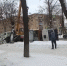 Повернуть не получилось. В центре Пскова большегруз оказался на боку - ГТРК Псков