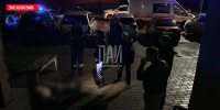 В Великих Луках женщина выпала из окна 14-этажного дома и погибла - Комсомольская правда
