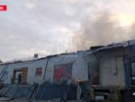 Пожарные ликвидировали возгорание автосервиса в Пскове