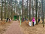 Более ста человек приняли участие в субботнике в Пушкинских Горах