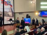Михаил Ведерников наградил сотрудников МВД в честь профессионального праздника