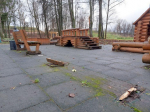 В Великих Луках частично восстановили площадку, разгромленную вандалами