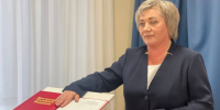 Глава Плюсского МО Наталья Иванова принесла присягу - Правительство Псковской области