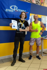 Клуб «Супер фитнес» поздравил псковичей с Международным днем фитнеса
