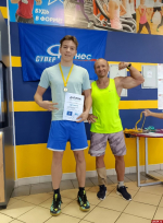 Клуб «Супер фитнес» поздравил псковичей с Международным днем фитнеса