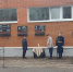 Мемориальную доску кавалеру ордена «За заслуги перед Отечеством» IV степени с мечами, гвардии старшему лейтенанту Руслану Шейке открыли в Пскове. Фото здесь и далее: ПАИ - InformPskov.Ru