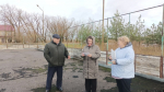 Спортплощадку отремонтируют в деревне Лющик Бежаницкого округа. Фото со страницы Елены Ивановой в соцсети «ВКонтакте»