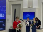 Псковских журналистов наградил губернатор Псковской области