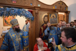 Митрополит Матфей поздравил духовника обители милосердия в Новоржевском округе протоиерея Иоанна Миронова с 98-летием. Фото : Псковская епархия