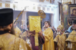 Митрополит Матфей совершил Божественную литургию в Михайловском соборе