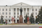 Поставить памятник Жириновскому вместо Ленина в Пскове предложил Антон Минаков