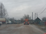 В Великих Луках коммунальные службы борются с ледяным дождём