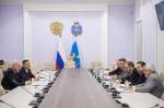 Бюджетные консультации губернатора с парламентской оппозицией прошли в Собрании