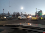 Две машины столкнулись на перекрестке Рижского проспекта и улицы Рокоссовского в Пскове