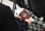 Юным псковичам торжественно вручили паспорта в честь Дня Конституции
