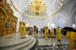Митрополит Матфей совершил Литургию в храме Успения Пресвятой Богородицы на Березовой алее в Останкино в Москве