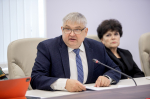 Финансирование всех отраслей социальной сферы обсудил профильный комитет Собрания