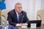 Финансирование всех отраслей социальной сферы обсудил профильный комитет Собрания