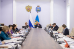 Финансирование всех отраслей социальной сферы обсудил профильный комитет Собрания