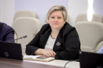 Финансирование всех отраслей социальной сферы обсудил профильный комитет Собрания