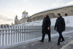 Благоустройство сквера и новый пешеходный мост через Пскову оценил Губернатор