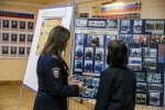 Псковские полицейские исполнили новогоднюю мечту 14-летней девочки
