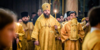 Митрополит Матфей возглавил всенощное бдение в Псково-Печерском монастыре. Фото здесь и далее: Александр Масякин - InformPskov.Ru