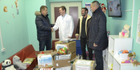 «Единая Россия» передала собранные подарки для детей в медучреждения Пскова - Pln-Pskov.Ru