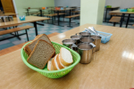 Просроченные продукты выявила прокуратура в псковском общепите