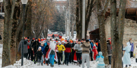 Новогодний забег «На спорте после хоровода» пройдёт в Пскове 1 января. Фото: группа забега в соцсети «ВКонтакте» - InformPskov.Ru