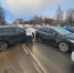 Четыре машины повреждены на Рижском проспекте в Пскове из-за попытки объехать поток - Pln-Pskov.Ru