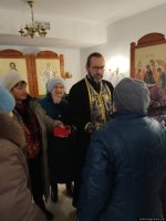 Молебен на начало Нового года прошёл в Социальном городке Пскова для пожилых людей