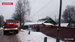 Пожарные ликвидируют возгорание жилого дома в Опочке