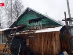 Пожарные ликвидируют возгорание жилого дома в Опочке