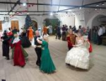 Традиционный новогодний бал прошёл в Приказной палате Псковского кремля