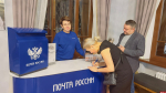 Почта России бесплатно доставила 1000 новогодних открыток из Псковского театра