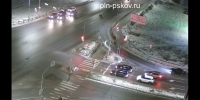 Сбитый BMW пешеход на улице Балтийской в Пскове ушел с места ДТП - Pln-Pskov.Ru
